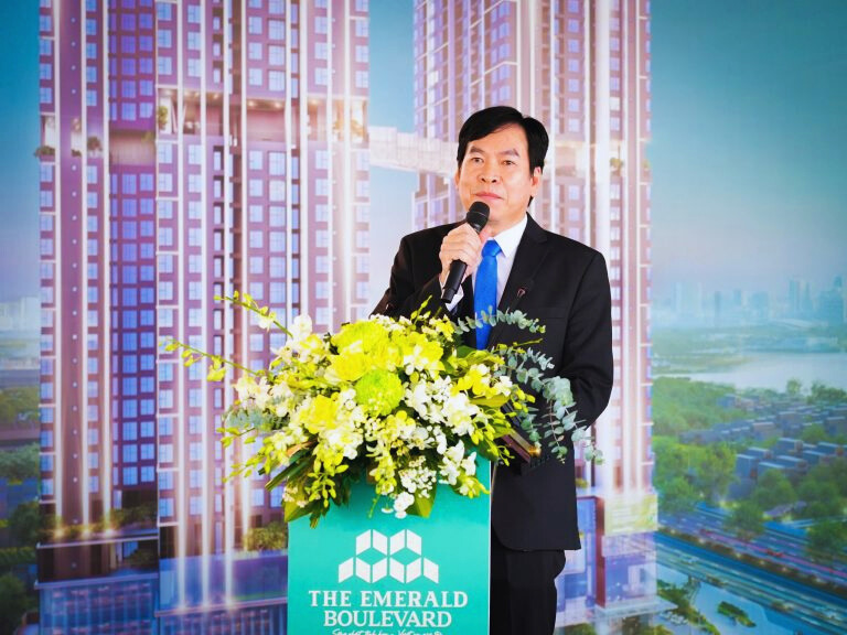 Ông Bùi Ngươn Phong - Chủ Tích HĐqt, Nhà Sáng Lập Hệ Sinh Thái Tập đoàn Lê Phong, Phát Biểu Tại Sự Kiện The Emerald Boulevard