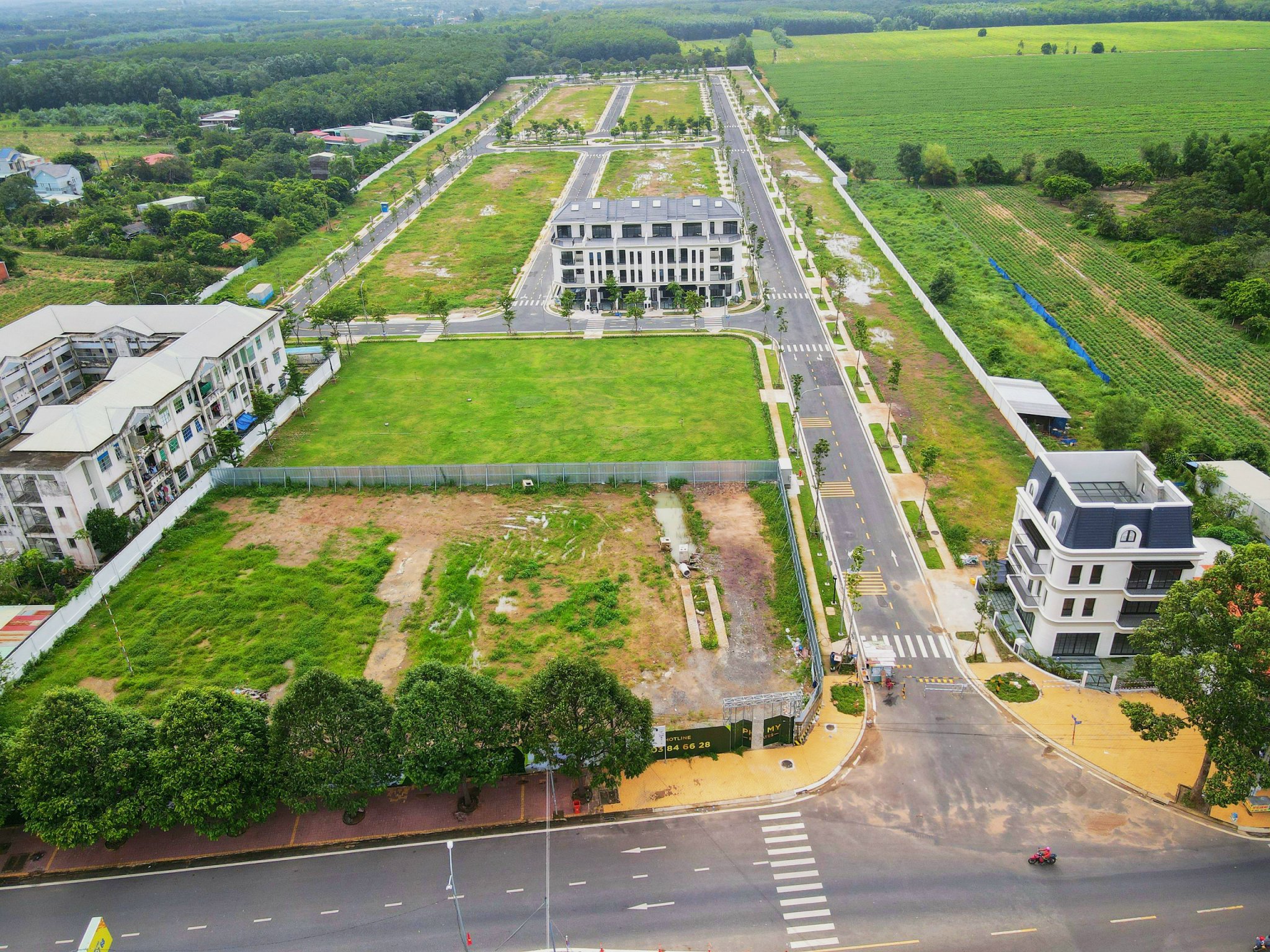 Tiến độ xây dựng Salacia Villas 
